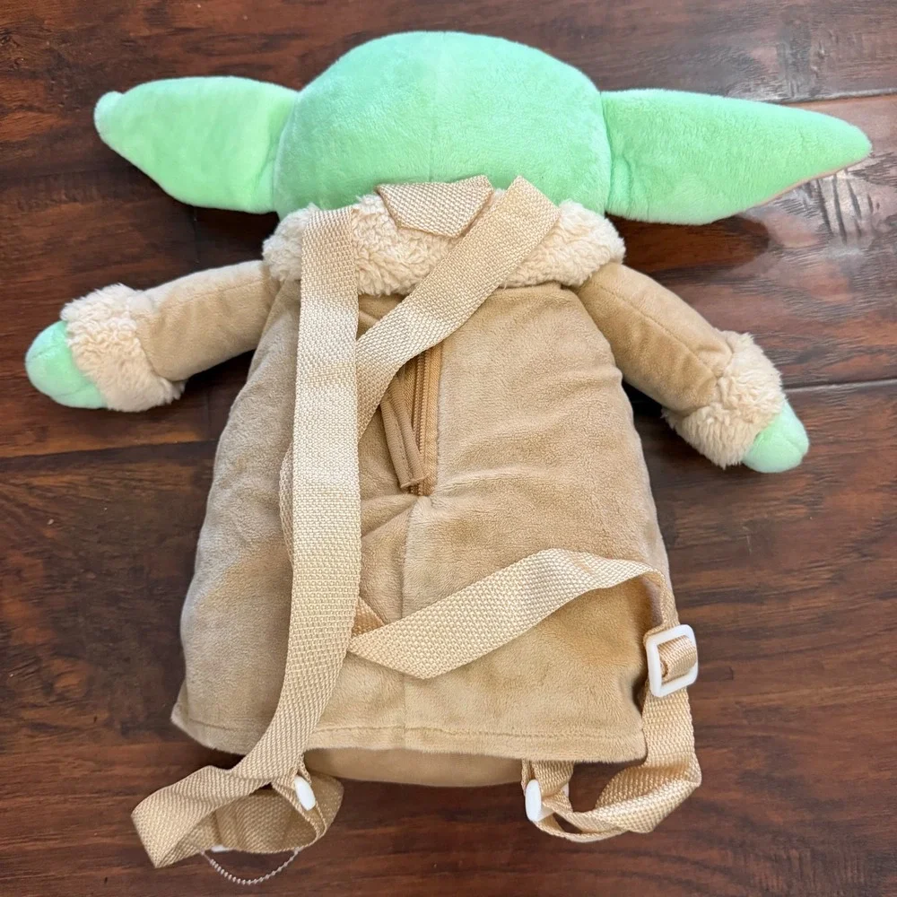 Star Wars Grogu Baby Yoda Plush Backpack The Mandalorian Green Tan